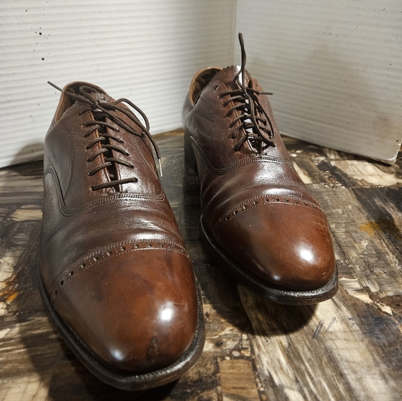 Classic Men's Florshiem Brown Leather Cap-Toe Oxfords - Picture 3 of 6